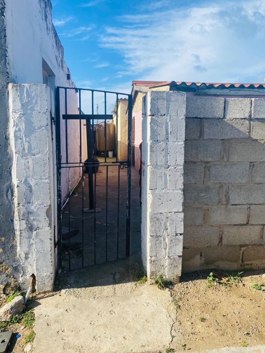 11 Bedroom Property for Sale in Kwazakhele Eastern Cape